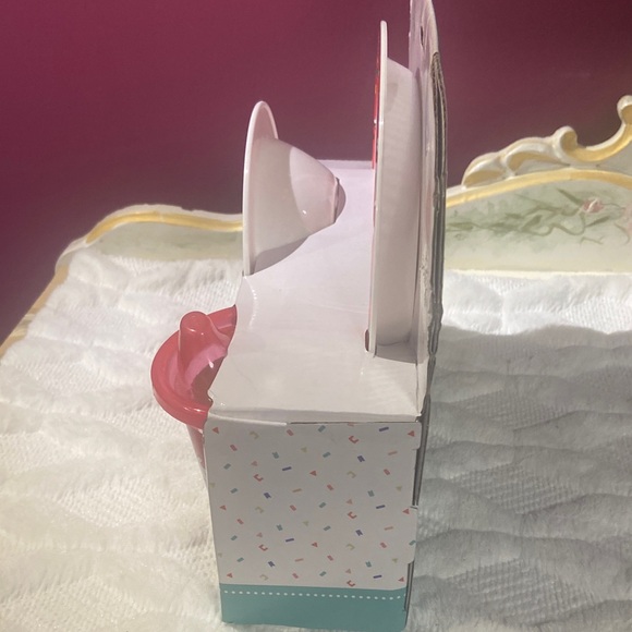 Disney Mickey Mouse Colorful Dinner Set - Picture 4 of 5